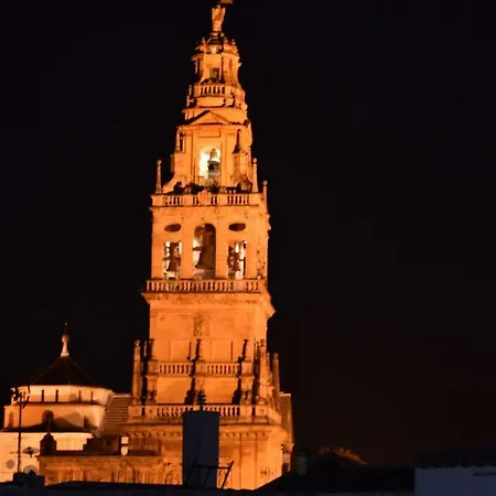 Mezquita Juderia Apartment